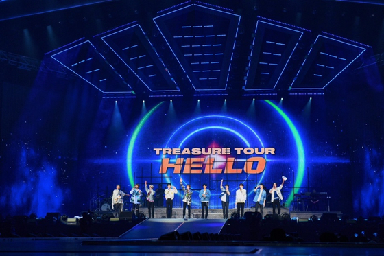 보이그룹 트레저(TREASURE)가 첫 일본 투어의 일환으로 일본에서 공연한다. [YG ENTERTAINMENT]