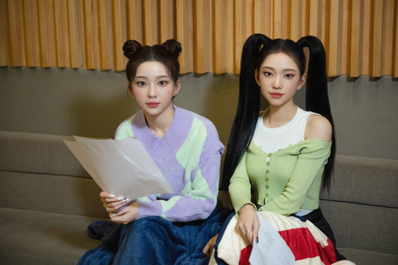 Virtual girl group MAVE: uploaded a photo of themselves on its official Twitter page, ″recording″ their song at a music studio [SCREEN CAPTURE]