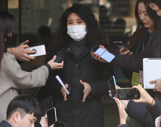 Park So-yeon, who headed the Coexistence of Animal Rights on Earth (CARE), and accused of euthanizing 98 animals between 2015 and 2018, claims innocence after the court’s ruling on Tuesday in Seoul. [YONHAP]