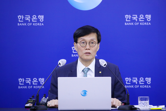 Bank of Korea Gov. Rhee Chang-yong speaks at a press conference held in central Seoul on Thursday following the Monetary Policy Board meeting held earlier in the same day. [BANK OF KOREA]