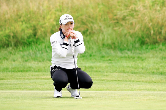 Ko Jin-young waits to putt on the first green during the final round of the ShopRite LPGA Classic in Galloway, N.J on on June 12, 2022.  [AP/YONHAP]