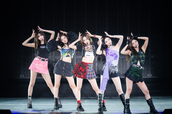 Girl group ITZY at the Japanese leg of its first world tour [JYP ENTERTAINMENT]