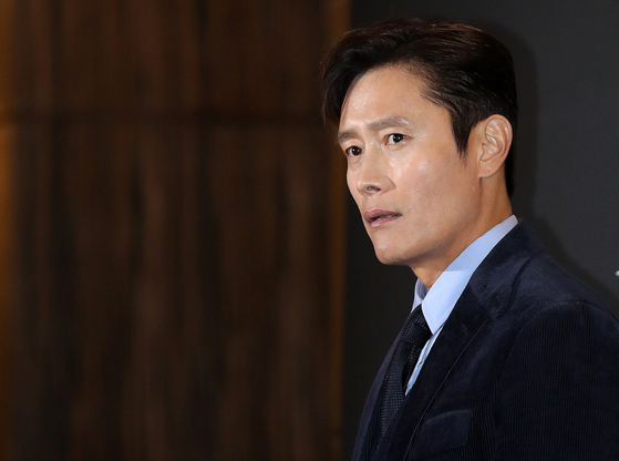 Actor Lee Byung-hyun attends a gala at a hotel in Busan on Oct. 7, 2022. [NEWS1]