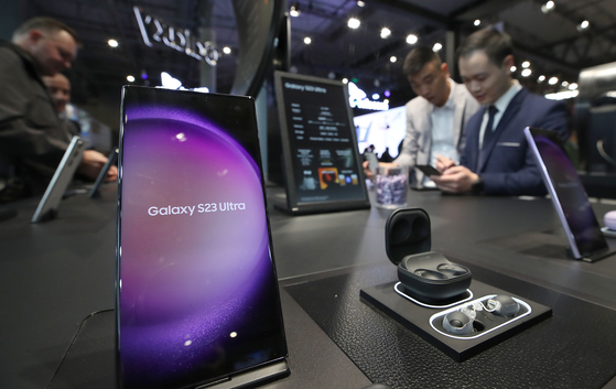 Samsung Electronics' Galaxy S23 Ultra model displayed at the MWC 2023 held in Barcelona, Spain [NEWS1] 
