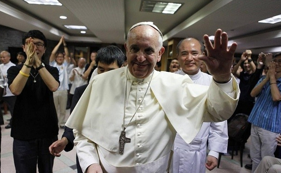 Pope Francis on a surprise visit to the school on Aug. 15, 2014, during a five-day trip to Korea [SOGANG UNIVERSITY]