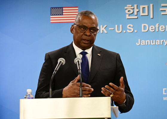 Defense Secretary Lloyd Austin answers questions during a joint news conference after talks with his South Korean counterpart Seoul on Jan. 31. [YONHAP]