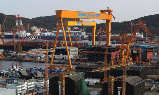 The Okpo Shipyard of Daewoo Shipbuilding & Marine Engineering (DSME) on Geoje Island, South Gyeongsang [YONHAP]