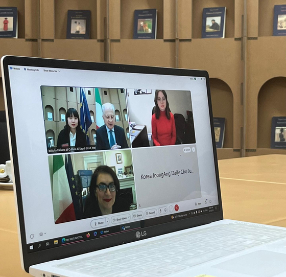 Silvia Costantini, Counsel General of Italy in Montreal and Vice President of the Diplomatic Women Association share advice to the ambassador for a day during a meeting held via video stream. [EMBASSY OF ITALY] 