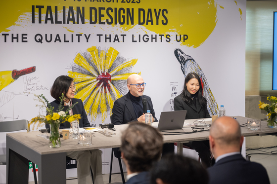 From left: Chang Ju-young, a design professor at Dongseo University, Italian architect Ico Migliore and one of Migliore’s graduate students, Yu Ji-na, during the 2023 Italian Design Day on Thursday at High Street Italia in southern Seoul [EMBASSY OF ITALY IN KOREA]