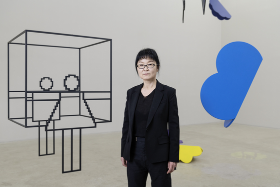 Artist Hong Seung-hye stands in the K3 space of Kukje Gallery, where her solo show "Over the Layers II" runs through March 19. [KUKJE GALLERY]