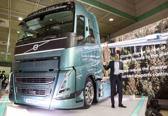 Johan Selven, vice president at Volvo Trucks International, speaks during a press conference introducing its large-size FH Electric truck at the EV Trend Korea auto show Wednesday. [VOLVO TRUCKS KOREA]