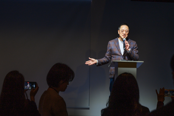Ted Chung, Hyundai Card vice chairman and CEO, speaks at a press conference held at Hyundai Card Understage in central Seoul on Tuesday. [APPLE]