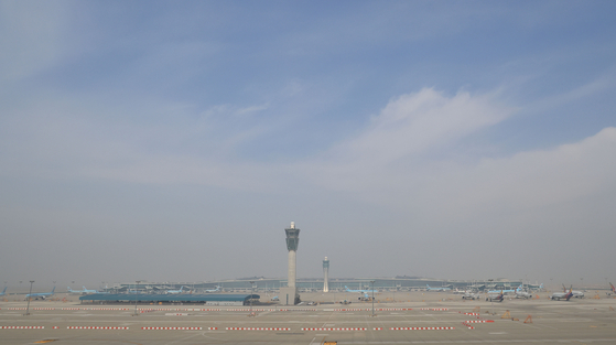 A runway at Incheon International Airport [YONHAP] 