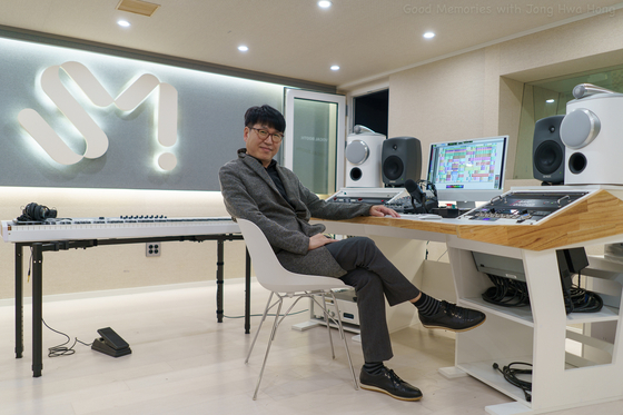 Hong Jong-hwa, Dean of SM Universe (SMU) and veteran K-pop producer, recently sat down for an interview with JoongAng Ilbo, an affiliate of the Korea JoongAng Daily. [SMU]