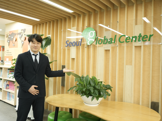 Ahn Tae-min, head of Seoul Global Center, poses for a photo at the center. [LIM SE-HWAN]