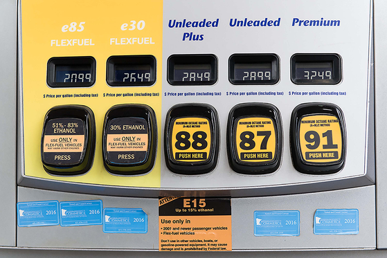 A gas pump that also offers bioethanol options in the United States [U.S. GRAINS COUNCIL]