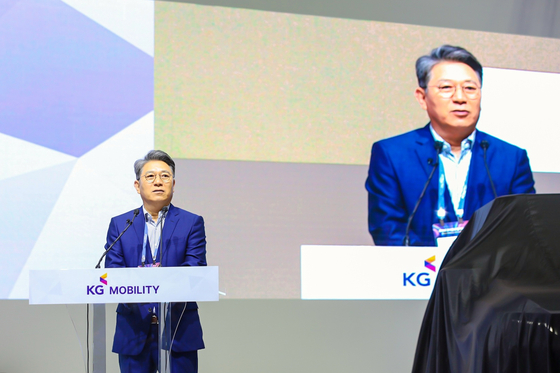 KG Mobility Chairman Kwak Jea-sun speaks during a press briefing at the show on Thursday. [KG MOBILITY] 