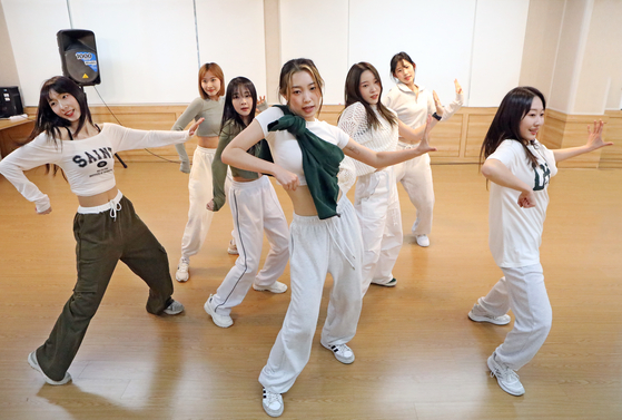 Members of girl group A-plus dance to their debut track "Candlelight" in a studio located inside Howon University, North Jeolla[PARK SANG-MOON]