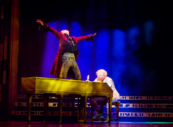 A Korean production of the play "Amadeus" by British playwright Peter Shaffer, which tells the tale of composers Antonio Salieri and Wolfgang Amadeus Mozart, is currently being staged at the Sejong Center for the Performing Arts in central Seoul. [PAGE1]