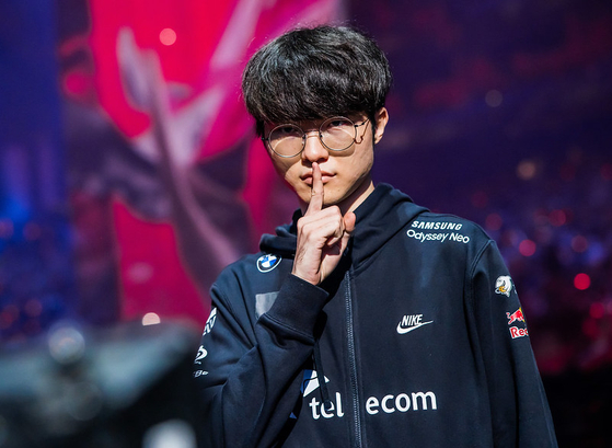 Faker Becomes First LoL Player to Win 10 LCK Titles