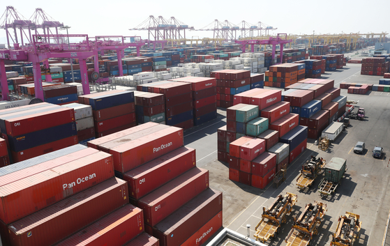 Containers are stacked at a port in Incheon on April 2. [NEWS1]