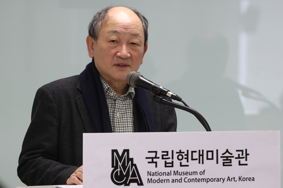 Youn Bum-mo, director of the National Museum of Modern and Contemporary Art (MMCA), is reported to have submitted a letter of resignation to the Ministry of Culture, Sports and Tourism on April 10. [YONHAP] 