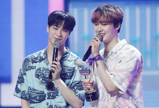 Moonbin & Sanha, a subunit of boy band Astro, speaks after winning No. 1 on the MBC music show "Show Champion" in May 2022. [NEWS1]