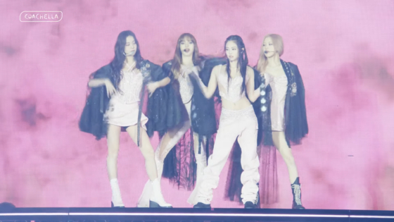 Girl group Blackpink performs at the Coachella Valley Music and Arts Festival for the second time on Sunday. [SCREEN CAPTURE]