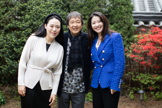 From left, cellist Kang Seung-min, artistic director and violinist Kang Dong-suk, and violinist Han Soo-jin pose for a picture during the press conference held at the residence of late Yun Bo-seon in central Seoul on April 17. [SSF]