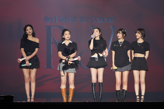 Girl group Red Velvet performs at ″R to V″ concert in KSPO Dome, southern Seoul. [SM ENTERTAINMENT]