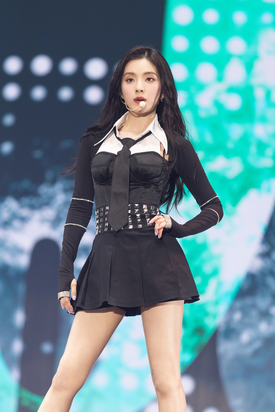Irene from girl group Red Velvet performs during its ″R to V″ concert in KSPO Dome, southern Seoul. [SM ENTERTAINMENT]