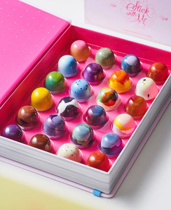 A box of 24 bonbons is sold at Stick With Me Sweets in Gangnam District, southern Seoul. [SCREEN CAPTURE/STICK WITH ME SWEETS KOREA]