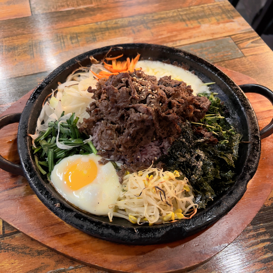 Jena Kitchen's beef bibimbap [LEE TAE-HEE]