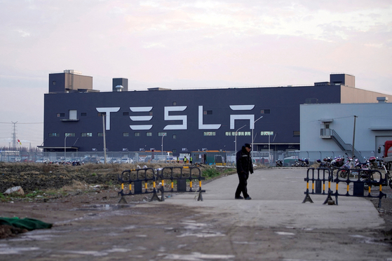 Tesla's Shanghai gigafactory [REUTERS/YONHAP]