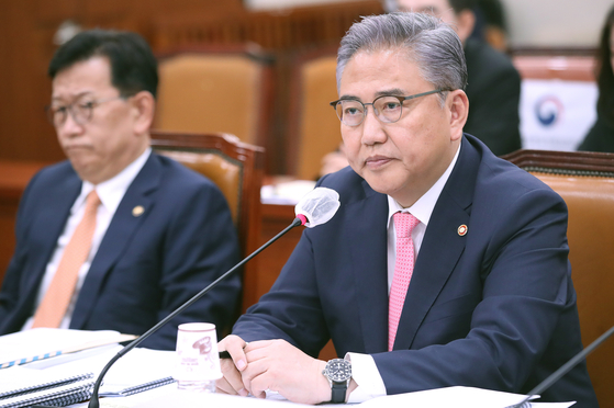 Foreign Minister Park Jin responds to questions during the National Assembly's Foreign Affairs and Unification Committee meeting in Seoul on Wednesday. [NEWS1] 