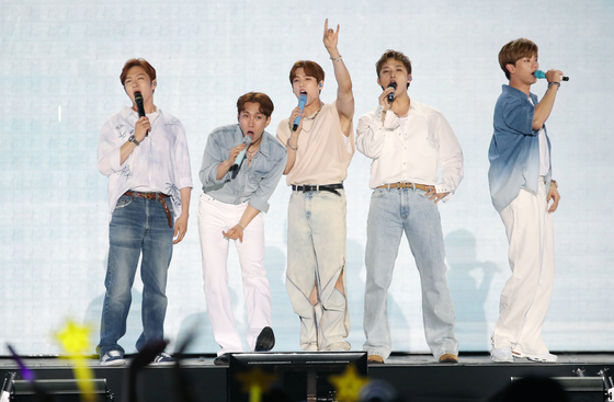 Boy band BTOB at the ″29th Dream Concert″ held on May 27 at the Busan Asiad Main Stadium [NEWS1]