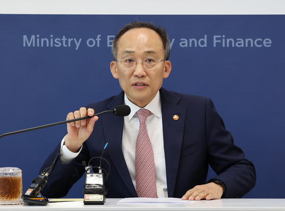 Finance Minister Choo Kyung-ho speaks during a press conference on Tuesday at the government complex in Sejong. [YONHAP]