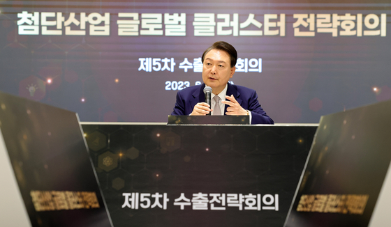 President Yoon Suk Yeol speaks during an export strategy meeting at the Seoul Startup Hub M+ at the Magok Industrial Complex in Gangseo District, western Seoul, Thursday. [PRESIDENTIAL OFFICE]