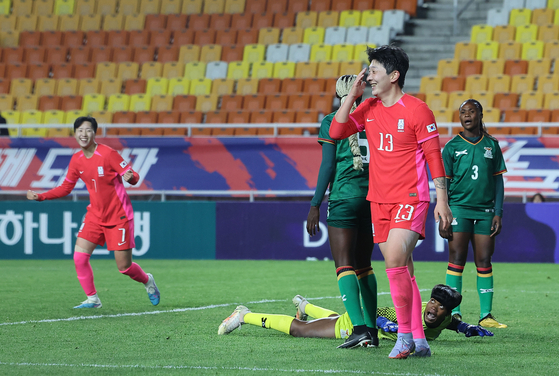 Park Eun-seon, right, reacts after scoring a goal during a friendly with Zambia at Suwon World Cup Stadium in Suwon, Gyeonggi on April 7. [YONHAP] 