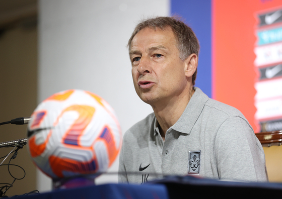 Jurgen Klinsmann announces the national team roster during a press conferece at KFA House in Jongno District, central Seoul on Monday. [YONHAP]