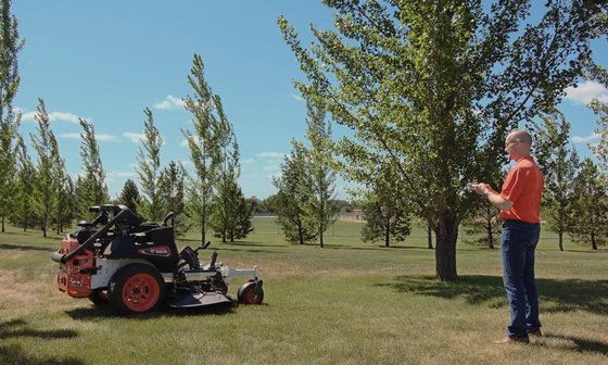 Doosan Bobcat's remotely-controlled lawn mower 'Zero-turn Mower' [DOOSAN BOBCAT]