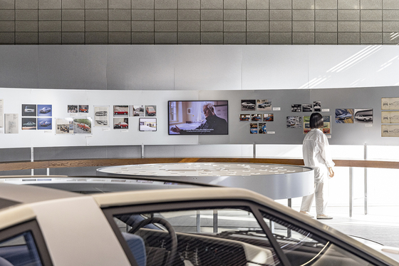 The historical records of the development process of Pony are on display at the exhibition [HYUNDAI MOTOR]
