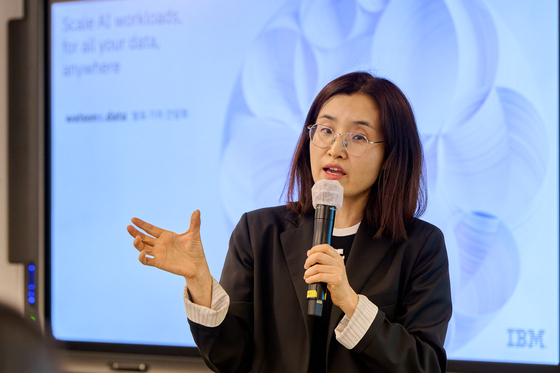 IBM Korea’s Chief Technology Officer (CTO) Lee Ji-eun introduces its AI system "watsonx" at a press event in Yeouido, western Seoul, on Tuesday. [IBM]