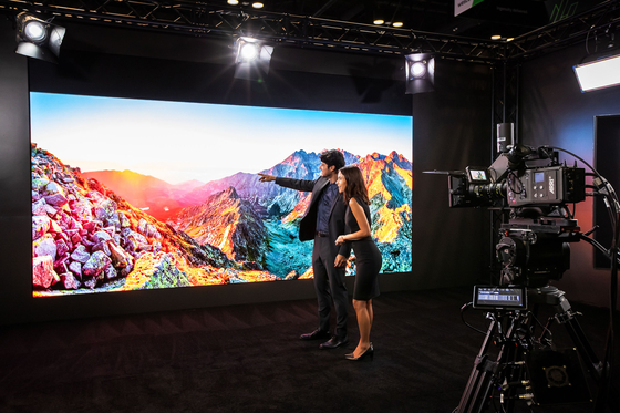 Samsung Electronics puts The Wall For Virtual Production on display at Incomm 2023 which runs through Friday. [SAMSUNG ELECTRONICS]