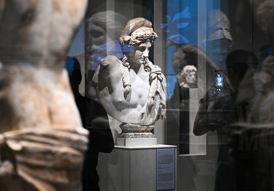 The statue of Bacchus, the god of wine and fertility, is displayed at the National Museum of Korea's new exhibition “Separate But Inseparable: Mythology and Culture of Ancient Greece and Rome” in Yongsan District, central Seoul [NEWS1]