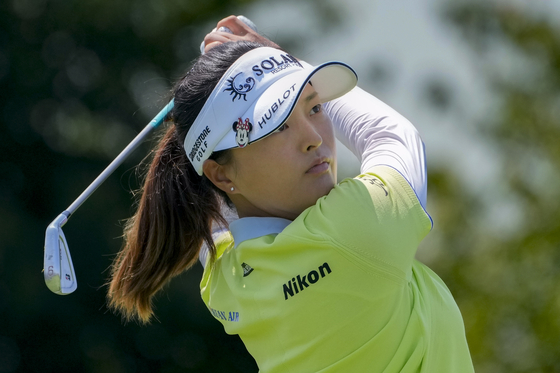 Ko Jin-young hits off the eleventh tee during the first round of the Mizuho Americas Open golf tournament at Liberty National Golf Course in Jersey City, New Jersey on June 1. [AP/YONHAP]