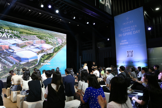 Participants at the Inspire Entertainment Resort's large-scale recruiting event in Gangnam District, southern Seoul [INSPIRE ENTERTAINMENT RESORT]