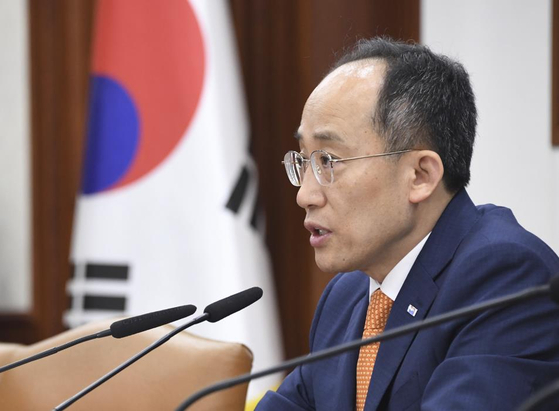Finance Minister Choo Kyung-ho speaks during a meeting with economy-related ministers in central Seoul on Wednesday. [MINISTRY OF ECONOMY AND FINANCE]