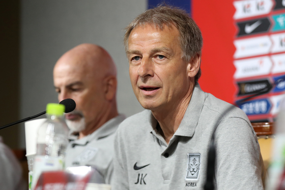 Korean national team manager Jurgen Klinsmann speaks to reporters during a press conference at the Korea Football Association House in Jongno District, central Seoul on Thursday. [NEWS1]
