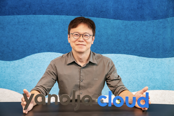 Yanolja Cloud co-CEO Lee Jun-young poses for a photo during an interview with the Korea JoongAng Daily on June 15 at Yanolja's office in Gangnam District, southern Seoul. [YANOLJA CLOUD]
